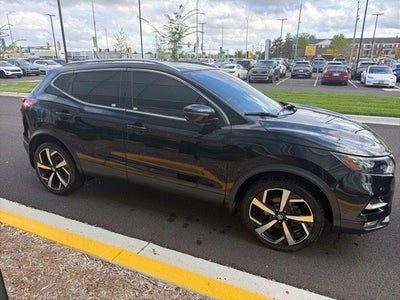 2021 Nissan Rogue Sport SL