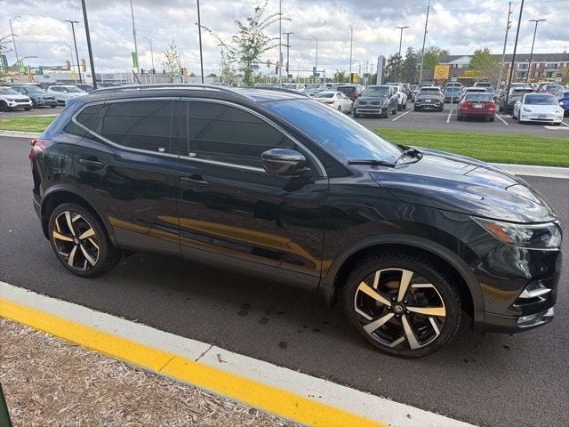 2021 Nissan Rogue Sport SL