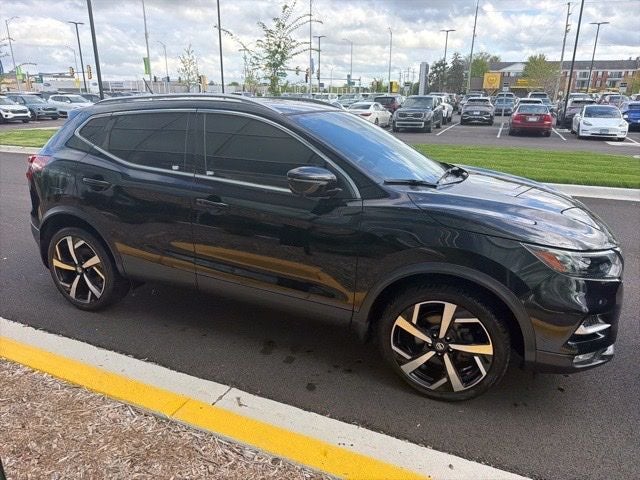 2021 Nissan Rogue Sport SL