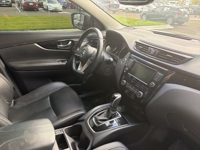 2021 Nissan Rogue Sport SL