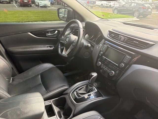 2021 Nissan Rogue Sport SL