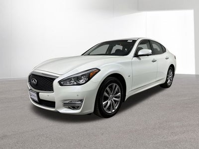2018 INFINITI Q70 3.7X
