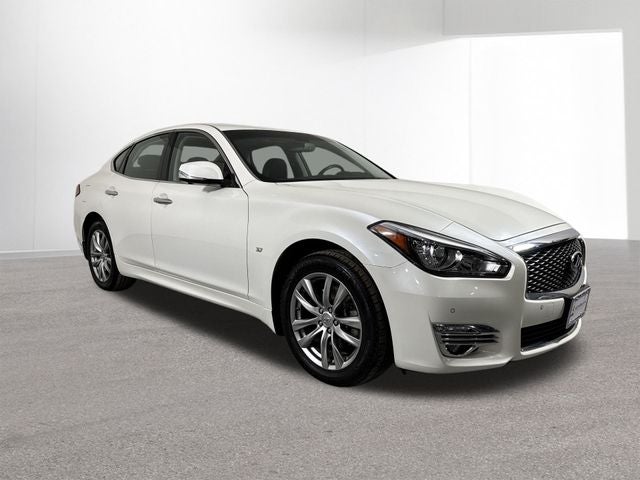 2018 INFINITI Q70 3.7X