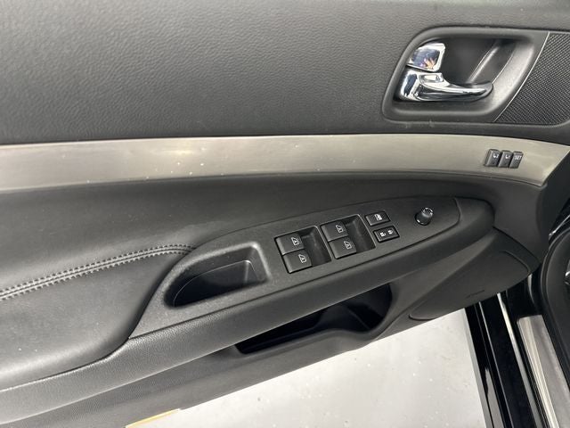 2013 INFINITI G37 X