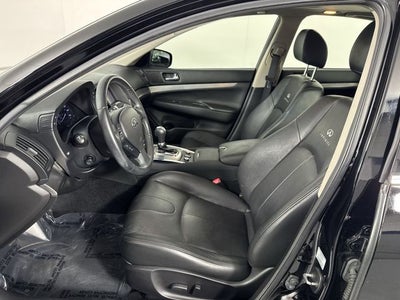 2013 INFINITI G37 X