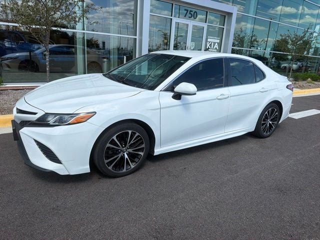 2018 Toyota Camry SE