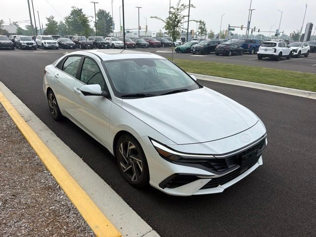2024 Hyundai Elantra Limited