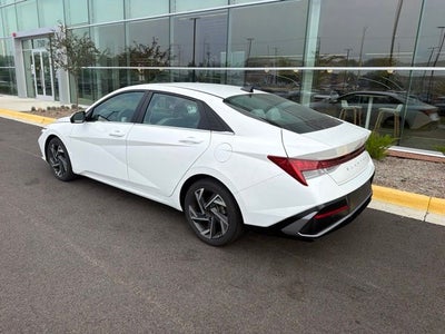 2024 Hyundai Elantra Limited