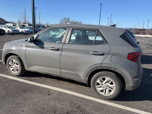 2021 Hyundai Venue SE