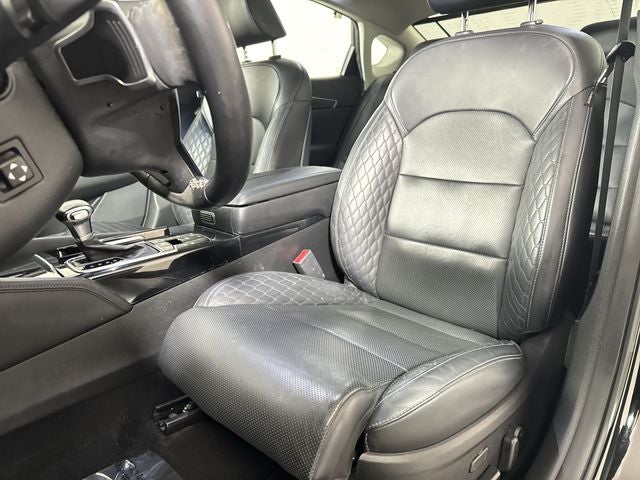 2019 Kia Cadenza Limited