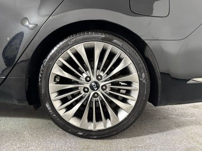 2019 Kia Cadenza Limited