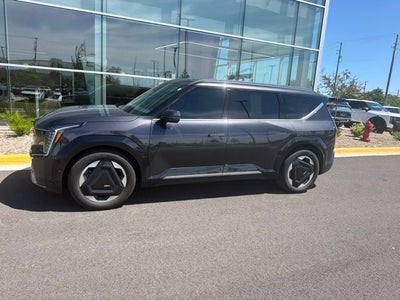 2024 Kia EV9 Land