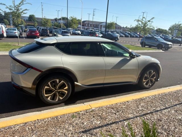 2022 Kia EV6 Wind