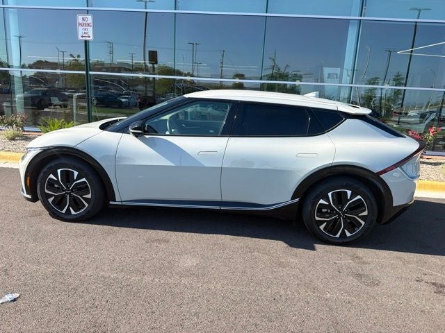 2022 Kia EV6 Wind