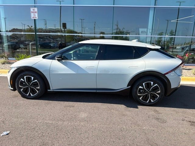 2022 Kia EV6 Wind