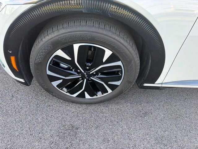 2023 Kia EV6 Wind