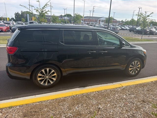 2016 Kia Sedona SX