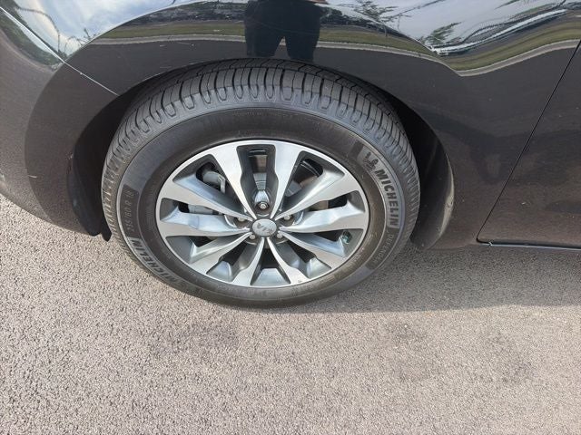 2016 Kia Sedona SX