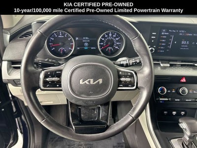 2024 Kia Carnival LX
