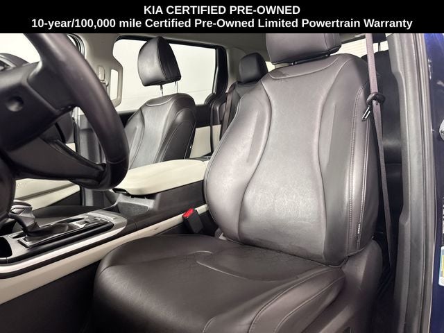 2024 Kia Carnival LX