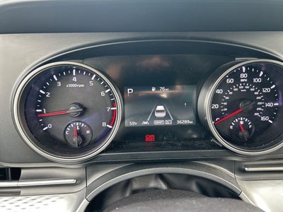 2024 Kia Carnival LX