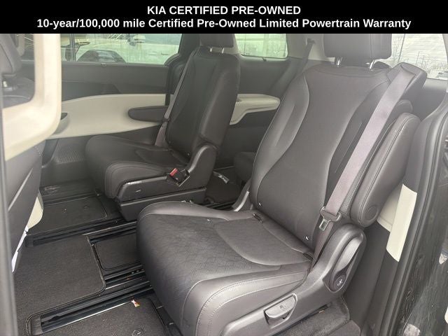 2024 Kia Carnival EX