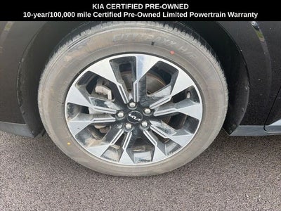 2024 Kia Carnival EX