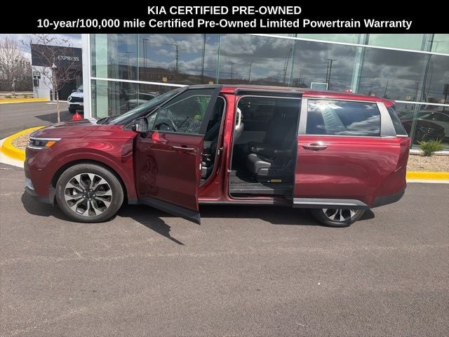 2024 Kia Carnival EX