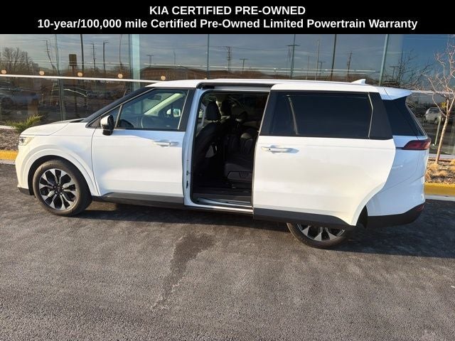 2024 Kia Carnival EX