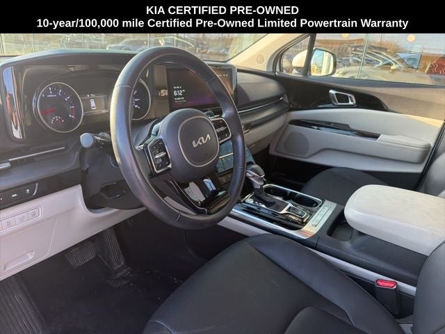 2024 Kia Carnival EX