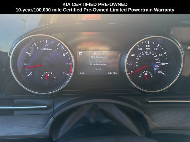 2024 Kia Carnival EX