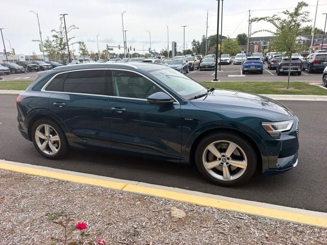 2019 Audi e-tron Premium Plus quattro