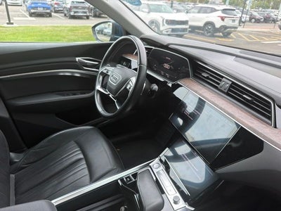 2019 Audi e-tron Premium Plus quattro
