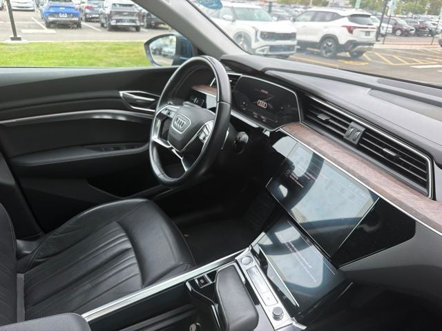 2019 Audi e-tron Premium Plus quattro
