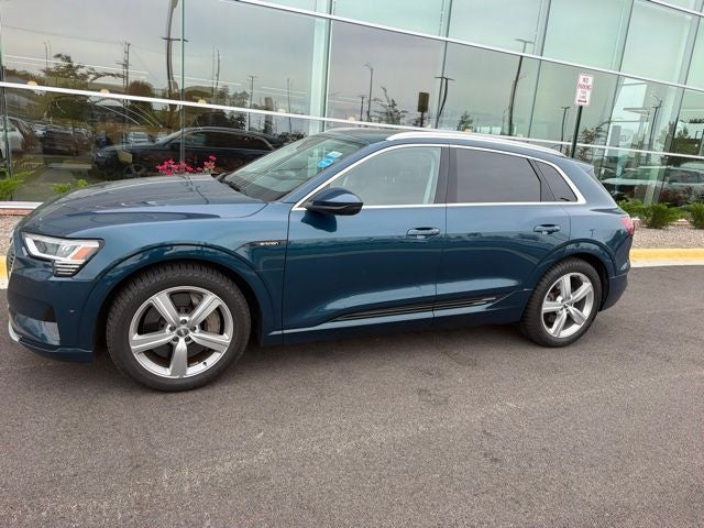 2019 Audi e-tron Premium Plus quattro