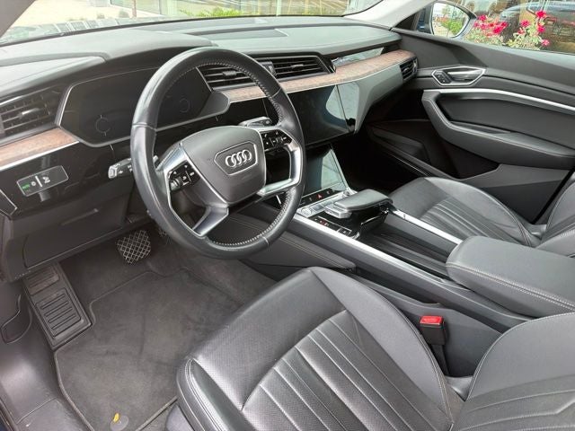 2019 Audi e-tron Premium Plus quattro