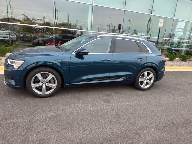2019 Audi e-tron Premium Plus quattro