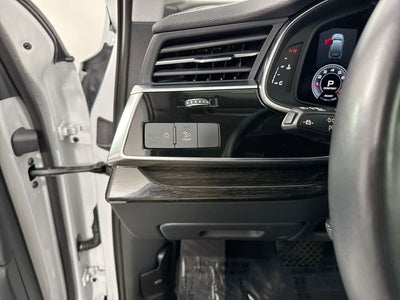2023 Audi Q7 45 Premium Plus quattro