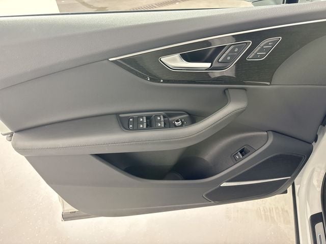 2023 Audi Q7 45 Premium Plus quattro