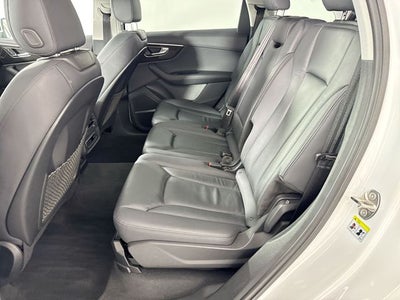 2023 Audi Q7 45 Premium Plus quattro