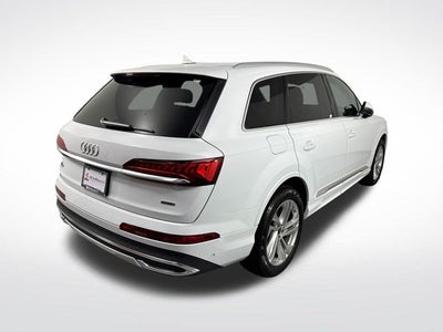 2023 Audi Q7 45 Premium Plus quattro