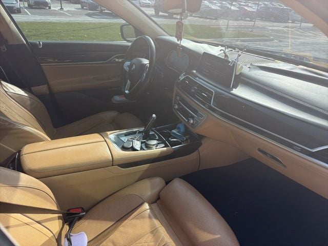 2016 BMW 7 Series 750i xDrive
