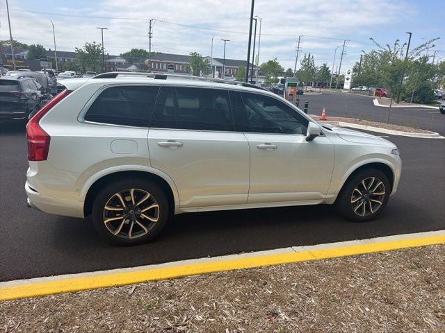 2018 Volvo XC90 T5 Momentum