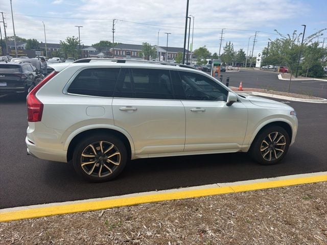 2018 Volvo XC90 T5 Momentum
