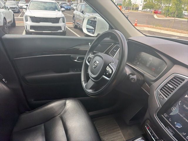 2018 Volvo XC90 T5 Momentum