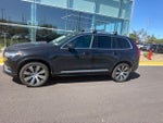 2022 Volvo XC90 Recharge Plug-In Hybrid T8 Inscription 6 Passenger